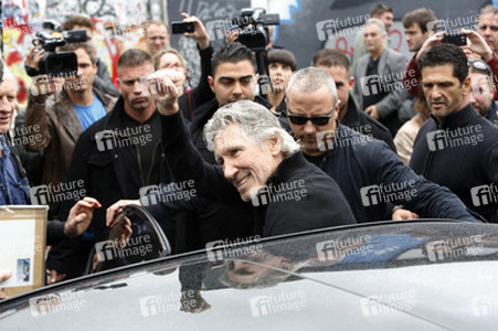 Roger Waters unterstützt den East Side Gallery Protest, Berlin