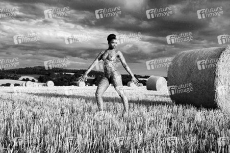 Auf dem Acker / In the Field