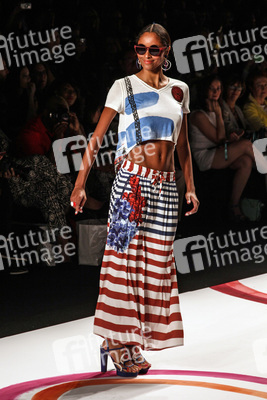 Desigual Fashion Show, Fashion Week New York