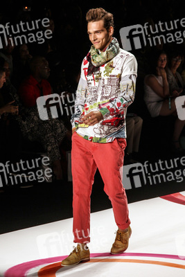 Desigual Fashion Show, Fashion Week New York