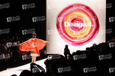 Desigual Fashion Show, Fashion Week New York
