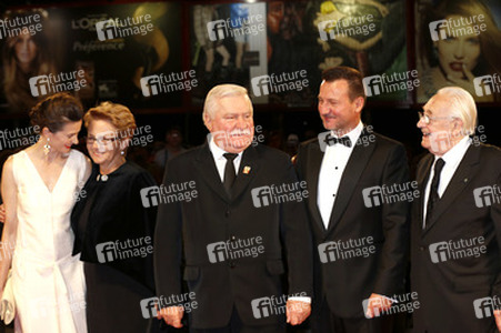 Agnieszka Grochowska, Danuta Walesa, Lech Walesa, Robert Wieckiewicz, Andrzej Wajda