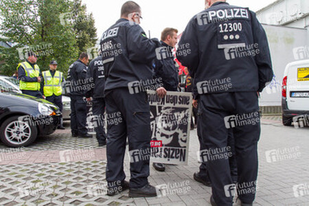 NPD Kundgebung in Hellersdorf, Berlin