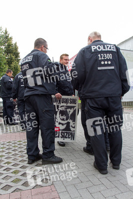 NPD Kundgebung in Hellersdorf, Berlin