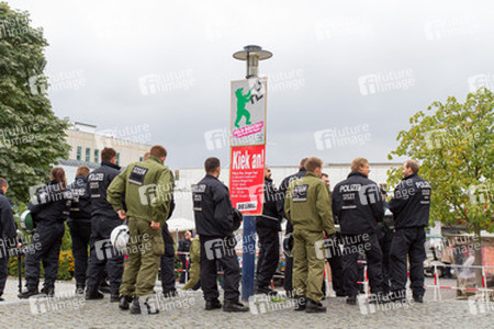 NPD Kundgebung in Hellersdorf, Berlin