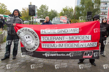 NPD Kundgebung in Hellersdorf, Berlin