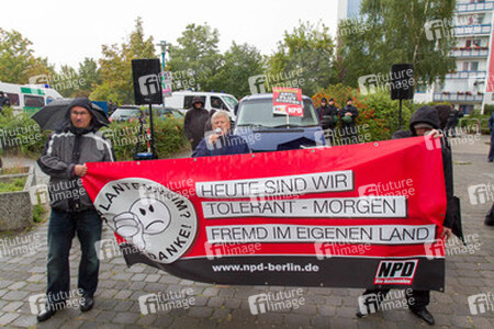 NPD Kundgebung in Hellersdorf, Berlin