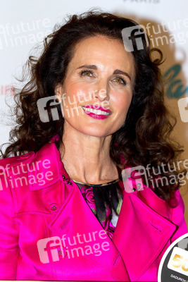 Andie MacDowell bei Douglas, Berlin