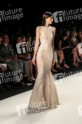 J. Mendel Fashion Show, Fashion Week New York