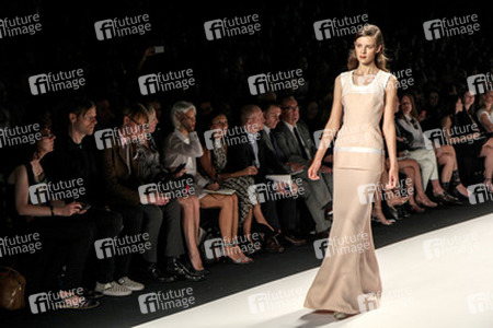 J. Mendel Fashion Show, Fashion Week New York