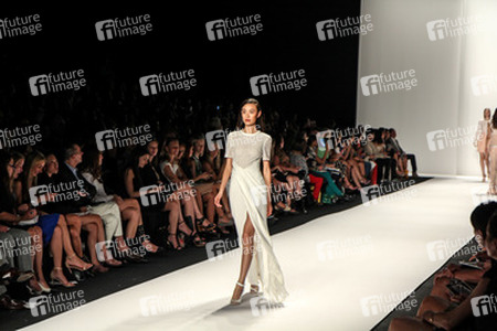 J. Mendel Fashion Show, Fashion Week New York