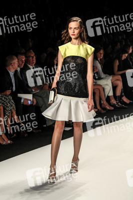J. Mendel Fashion Show, Fashion Week New York