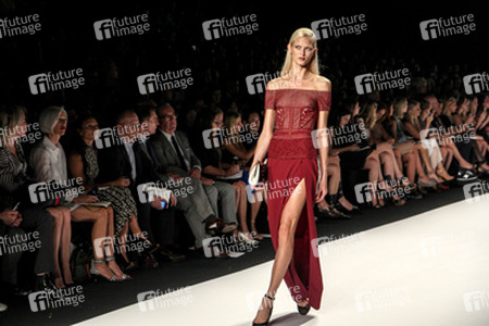 J. Mendel Fashion Show, Fashion Week New York