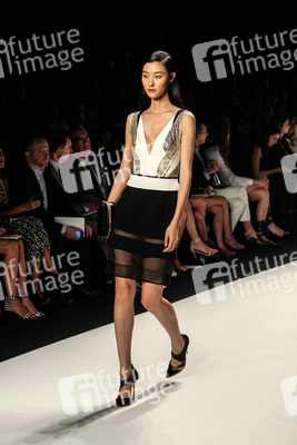 J. Mendel Fashion Show, Fashion Week New York
