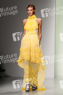 Bora Aksu Fashion Show, London Fashion Week