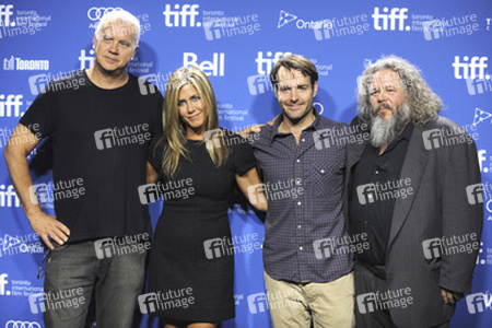 Tim Robbins, Jennifer Aniston, Will Forte, Mark Boone Junior