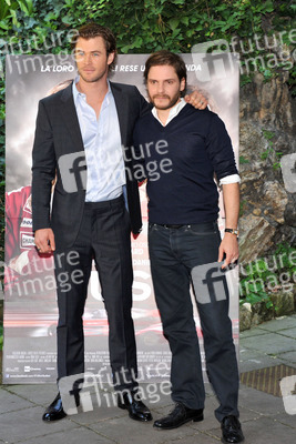 Chris Hemsworth, Daniel Brühl
