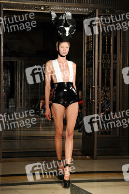 Pam Hogg Fashion Show, London Fashion Week