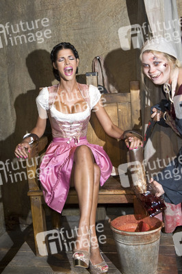 Micaela Schäfer im Berlin Dungeon