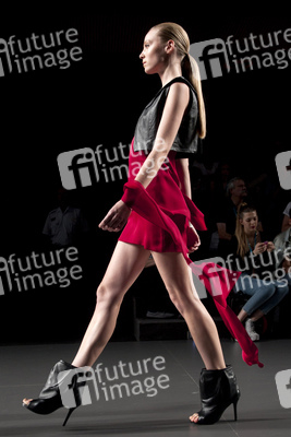 Lorena Saravia Fashion Show, Fashion Week Madrid