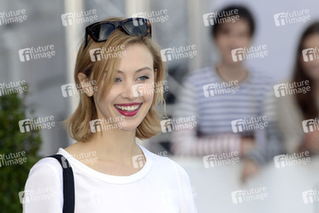 Sarah Gadon verlässt ihr Hotel, San Sebastian Film Festival 2013