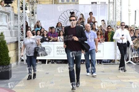 Hugh Jackman Signs Autographs at the San Sebastian Film Festival 2013
