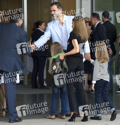 Die spanische königliche Familie besucht König Juan Carlos im Krankenhaus, Pozuelo de Alarcon