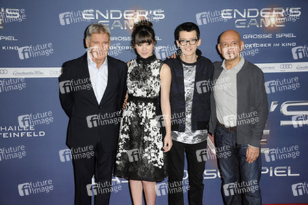 Harrison Ford, Hailee Steinfeld, Asa Butterfield, Ben Kingsley