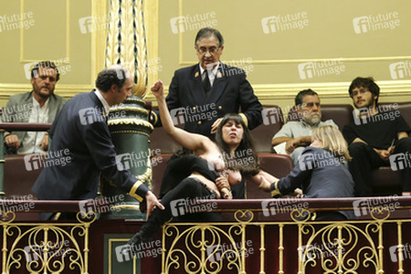 Femen Protest im spanischen Kongress, Madrid