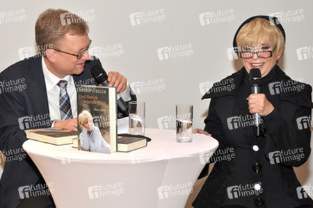 Ingrid Steeger: 'Und find es wunderbar' Buchpräsentation, Frankfurter Buchmesse