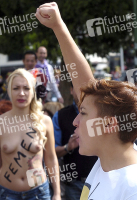 Inna Schewtschenko / Inna Shevchenko mit Femen Rekruten