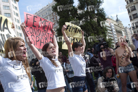 Inna Schewtschenko / Inna Shevchenko mit Femen Rekruten