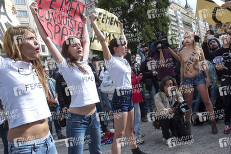 Inna Schewtschenko / Inna Shevchenko mit Femen Rekruten