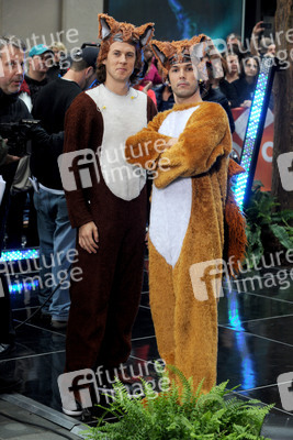 Bard Ylvisaker, Vegard Ylvisaker (Ylvis)