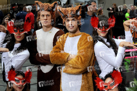 Bard Ylvisaker, Vegard Ylvisaker (Ylvis)