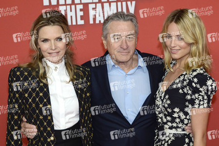 Michelle Pfeiffer, Robert De Niro, Dianna Agron