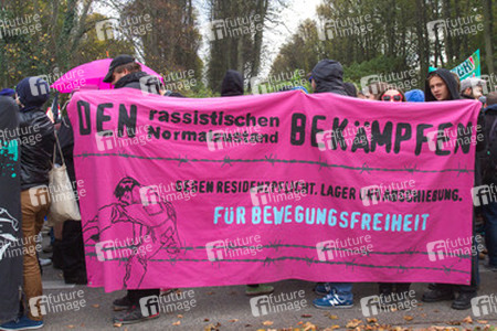 Demonstration 'Welcome Refugees - Solidarität mit Flüchtlingen', Rostock