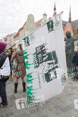 Demonstration 'Welcome Refugees - Solidarität mit Flüchtlingen', Rostock
