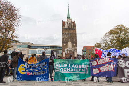 Demonstration 'Welcome Refugees - Solidarität mit Flüchtlingen', Rostock