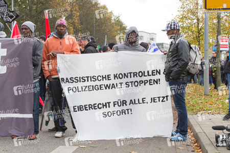 Demonstration 'Welcome Refugees - Solidarität mit Flüchtlingen', Rostock