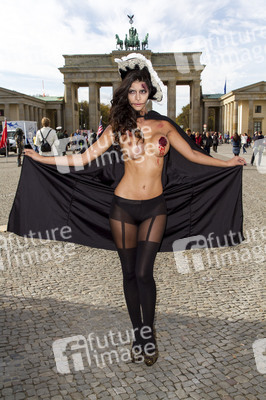 Micaela Schäfer Halloween Photoshooting, Berlin
