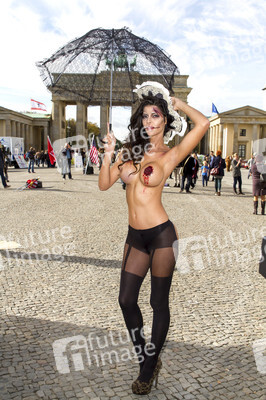 Micaela Schäfer Halloween Photoshooting, Berlin