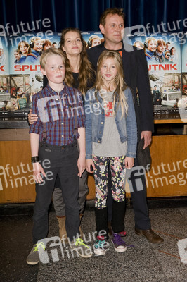Emil von Schönfels, Yvonne Catterfeld, Flora Li Thiemann, Devid Striesow