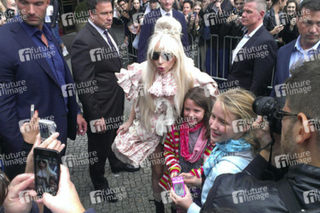 Ankunft von Lady Gaga an ihrem Hotel, Berlin