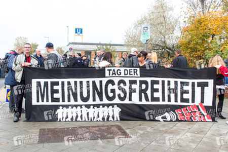 Demonstration rechter Gruppen in Marzahn-Hellersdorf, Berlin