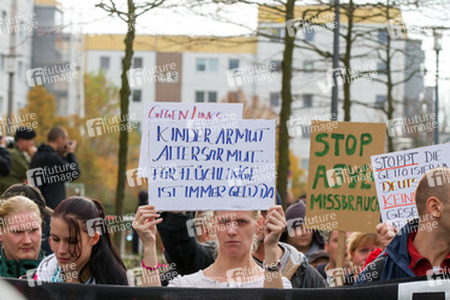 Demonstration rechter Gruppen in Marzahn-Hellersdorf, Berlin