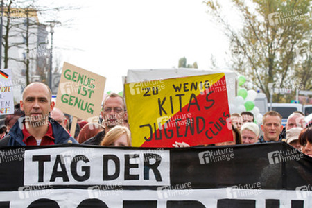 Demonstration rechter Gruppen in Marzahn-Hellersdorf, Berlin