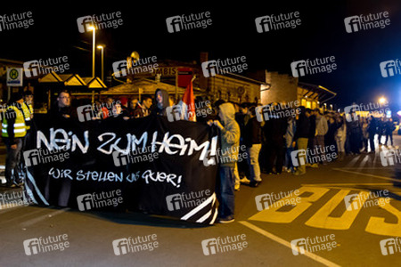 Demonstration von Neonazis, Pätz bei Bestensee