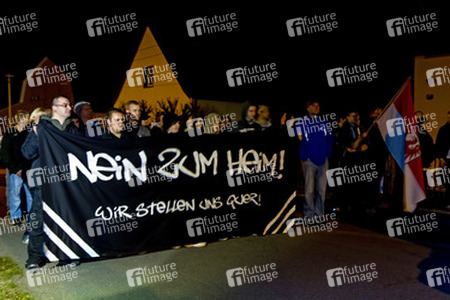 Demonstration von Neonazis, Pätz bei Bestensee