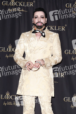 'Glööckler by Ulla Popken' Präsentaion. Hamburg